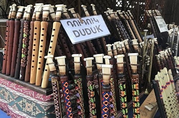 Flâner au Vernissage Market à Erevan
