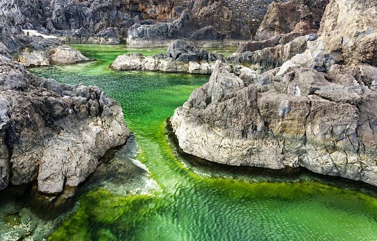 Les piscines naturelles de Porto Moniz 