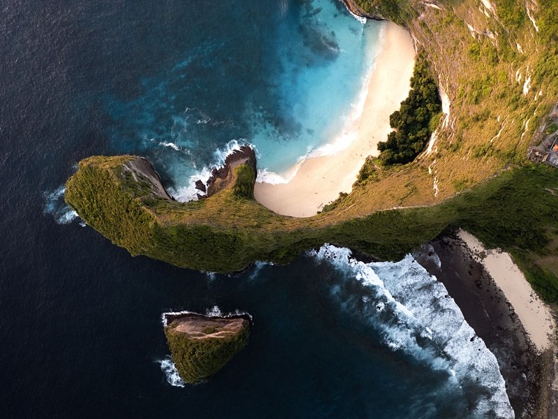 Admirer Kelingking Beach