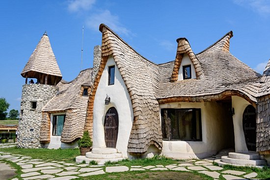 Castelul de Lut Valea Zânelor