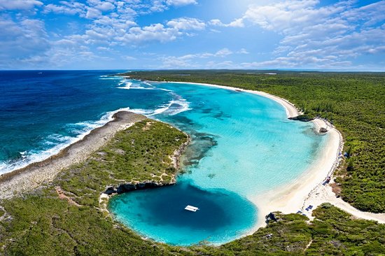 Dean's Blue Hole