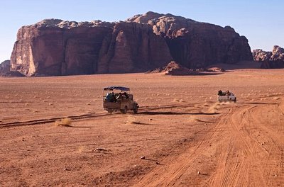 Jeep dans le Wadi Rum