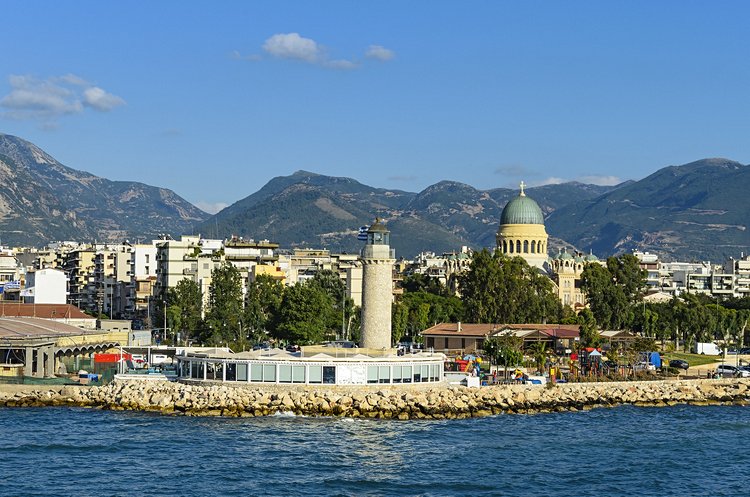 La ville moderne de Patras et son ambiance festive 2