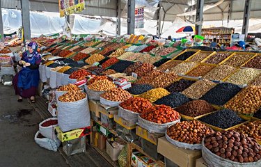 Fruits séchés au marché de Bichkek