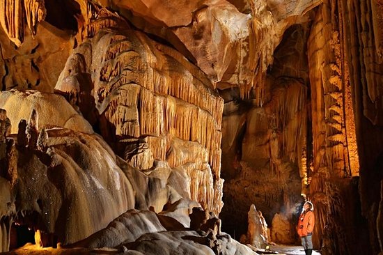 Les Grottes d'Isturitz et d'Oxocelhaya
