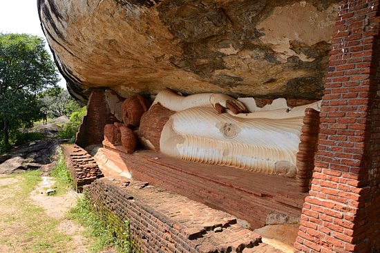 La montée sur Pidurangala Rock