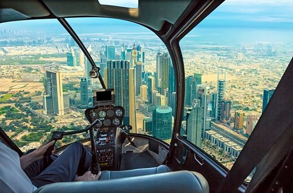 Prendre de la hauteur pour découvrir Dubaï autrement