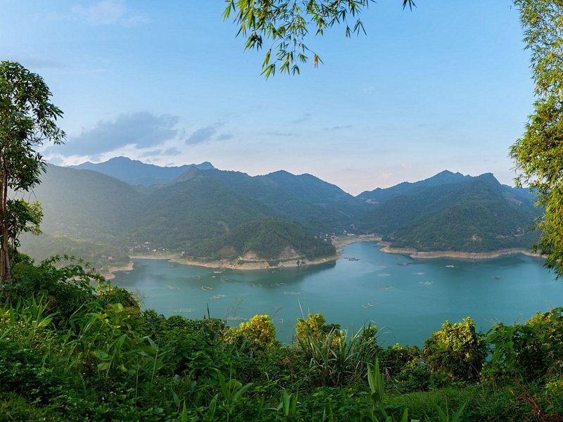 Lac Hoa Binh