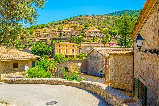 Le village de Deià