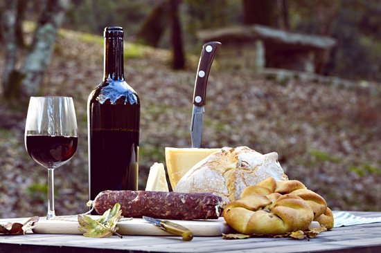 Dégustation de vin et d'huile d'olive dans une ferme locale