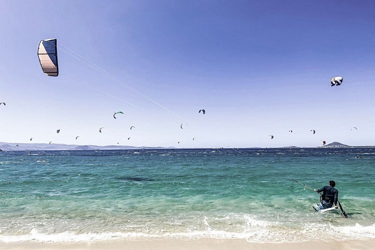Les plages de Naxos, paradis du kitesurf et du windsurf 3