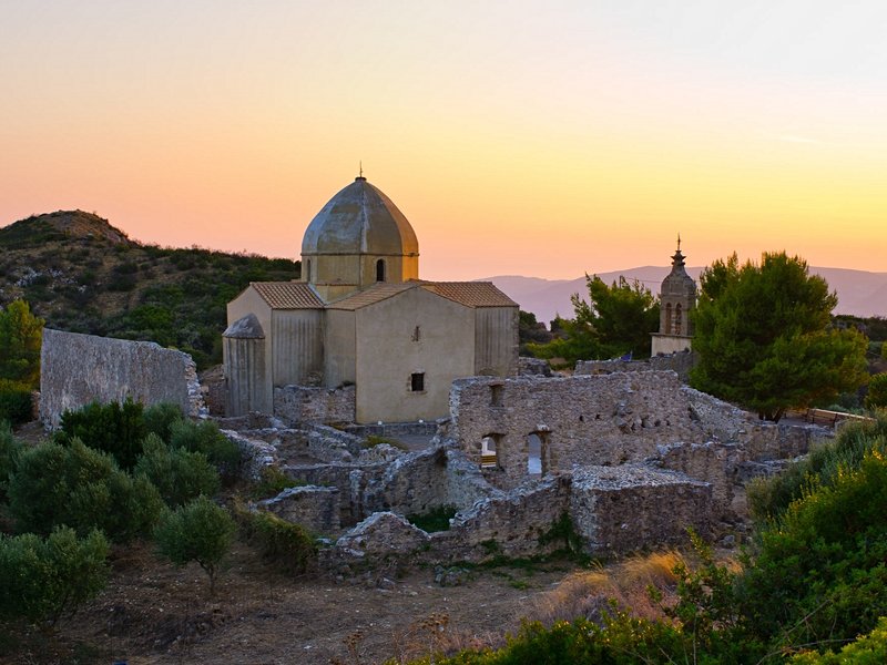 L'église de la Panagia et son panorama unique sur la mer