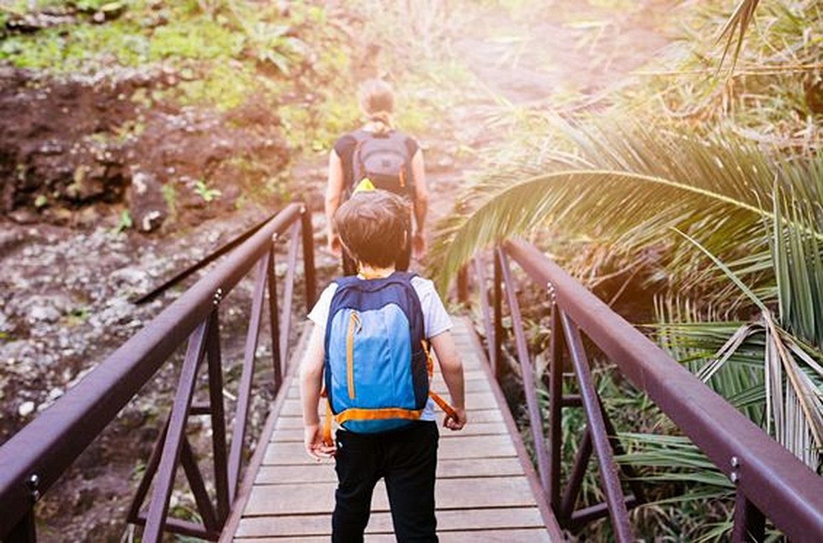 Parcourir l’île en faisant des activités variées en famille