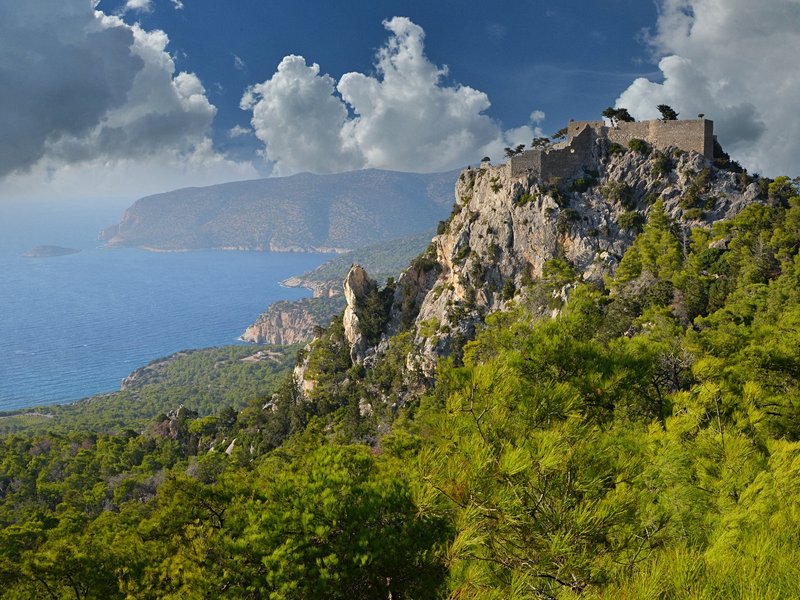 Les Châteaux de Monolithos, de Kritinia et de Charaki