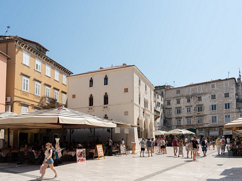 La place du peuple