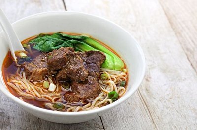 Beef noodle soupe