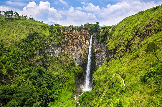 Sipiso Piso waterfall