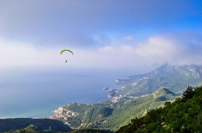 Survoler les bouches de Kotor en parapente